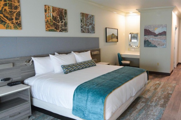 Blue Lake Casino and Hotel image 8